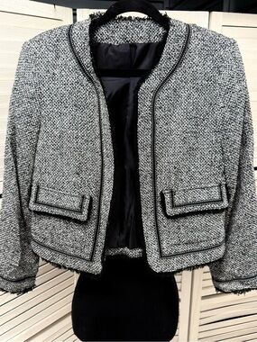 Classic Black & White Tweed Cropped Jacket - Women's